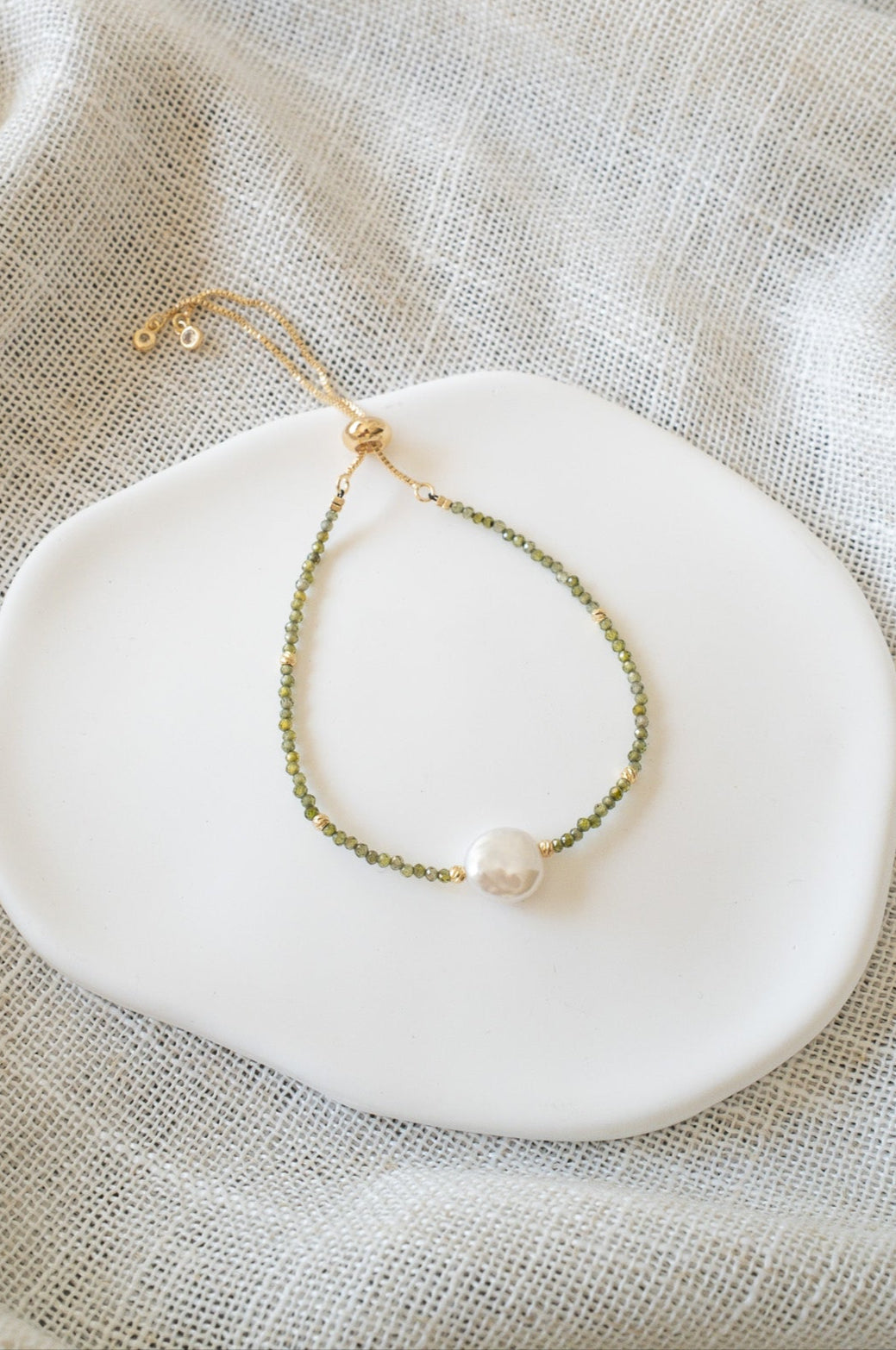 Green Gemstone Coin Pearl Bracelet