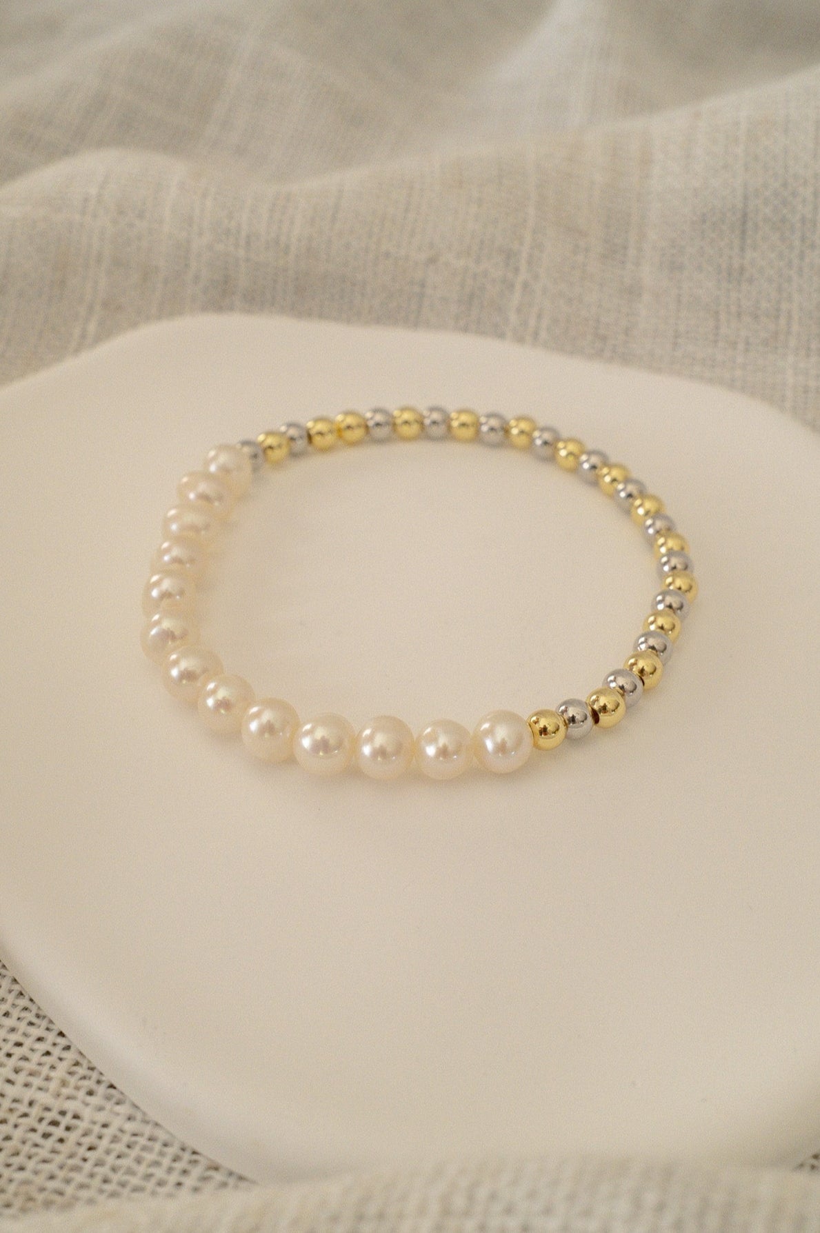 Pearl and Beads Bracelet