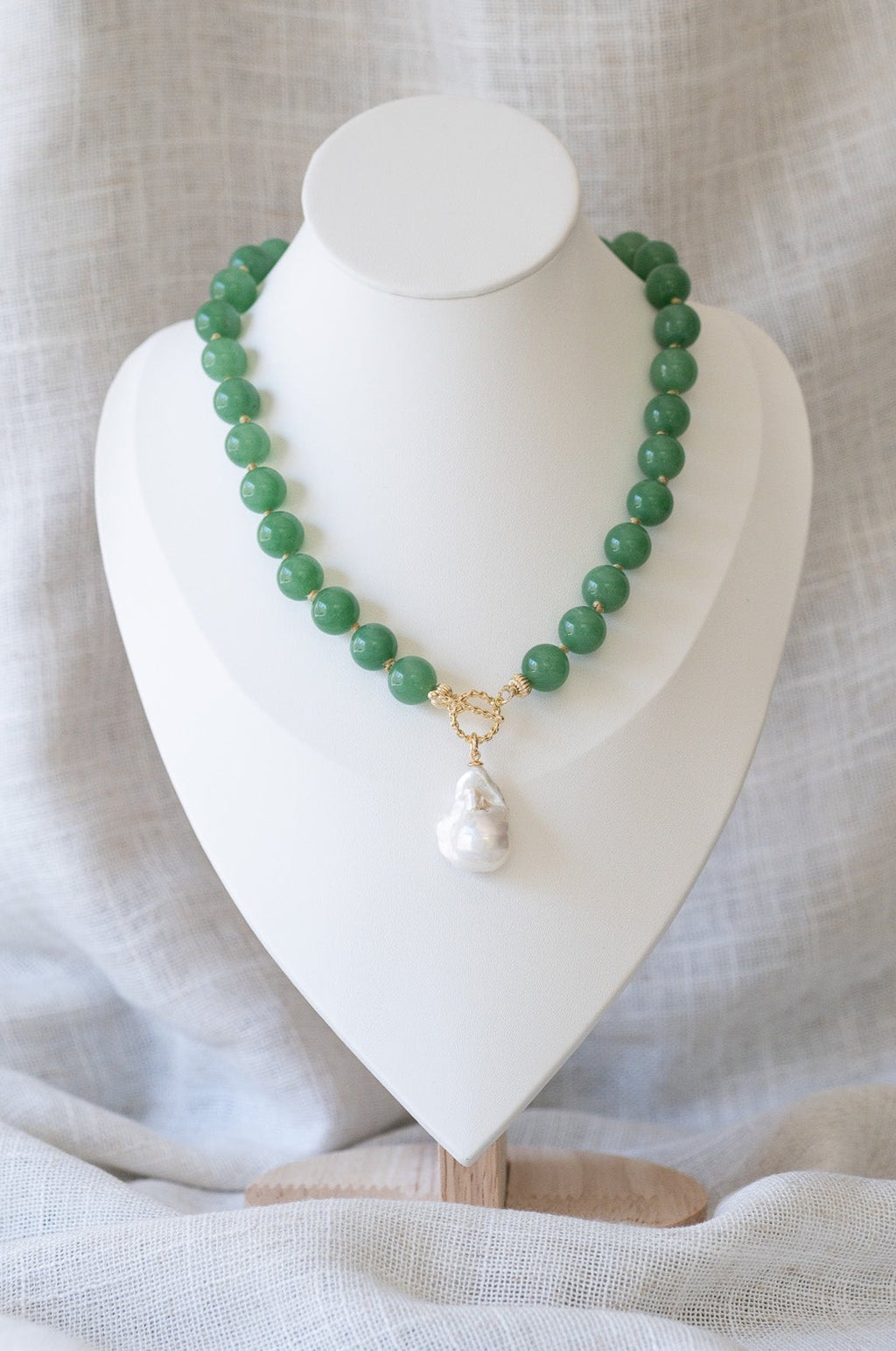 Stone Bead Necklace with Baroque Pearl Pendant